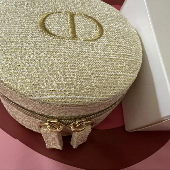 Dior Cream and Gold Cosmetic Bag - Picture 2 of 3